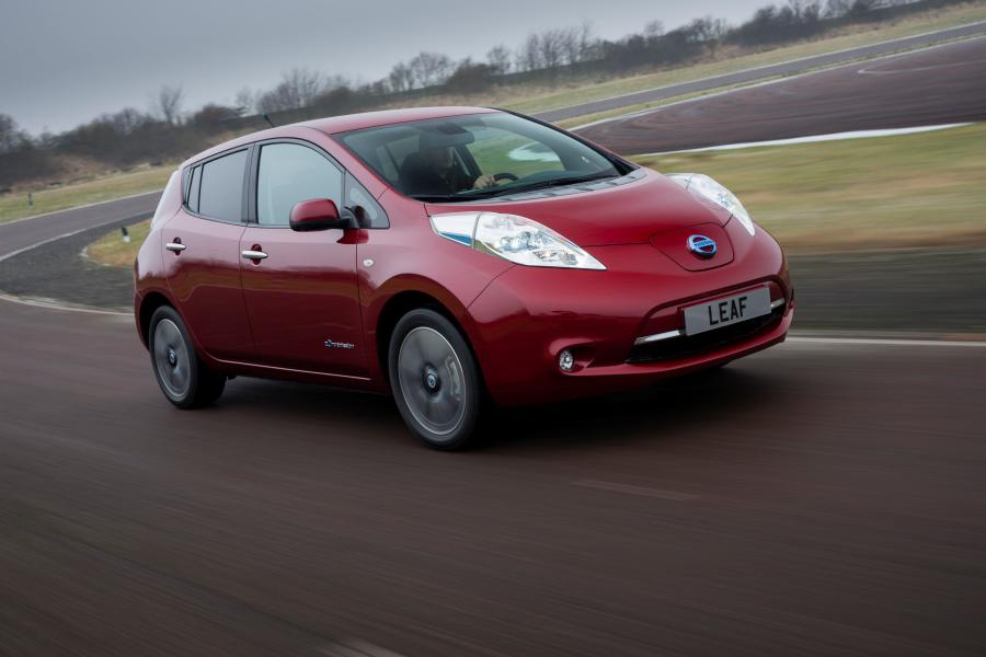  Nissan Leaf 2013 года  (фото 35 из 63)